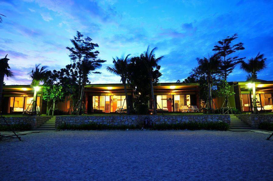 Capstone Resort Haad Chao Samran Eksteriør billede